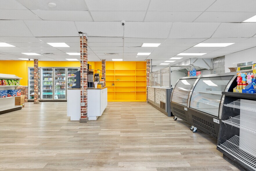 More Photos Of 2815 Montauk Hwy, Brookhaven General Retail For Sale