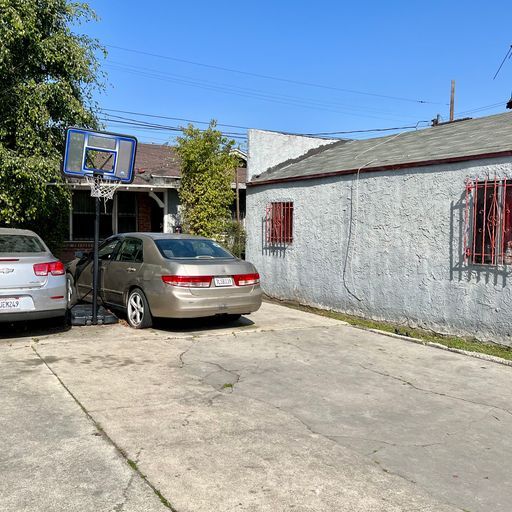 More Photos Of 10007 S San Pedro St, Los Angeles Apartments For Lease