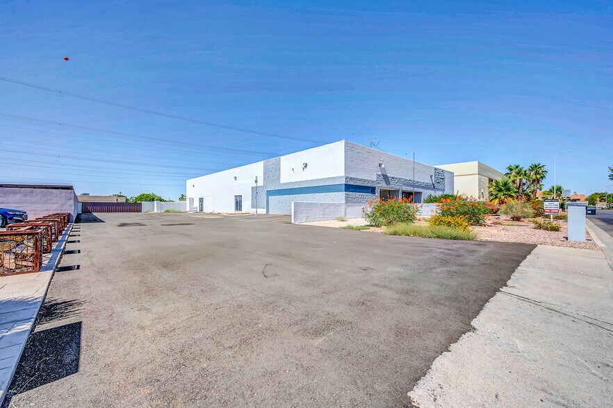 More Photos Of 42 W Boxelder Pl, Chandler Showroom For Lease