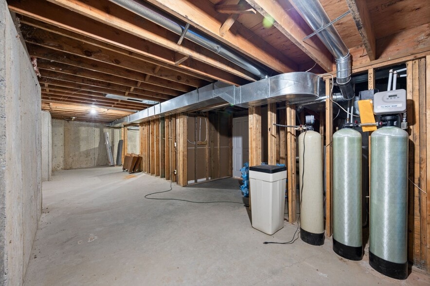 More Photos Of 3051 Eldridge Rd, Abbotsford Office For Sale