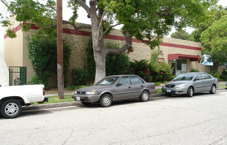 More Photos Of 445 W Garfield Ave, Glendale Warehouse For Lease