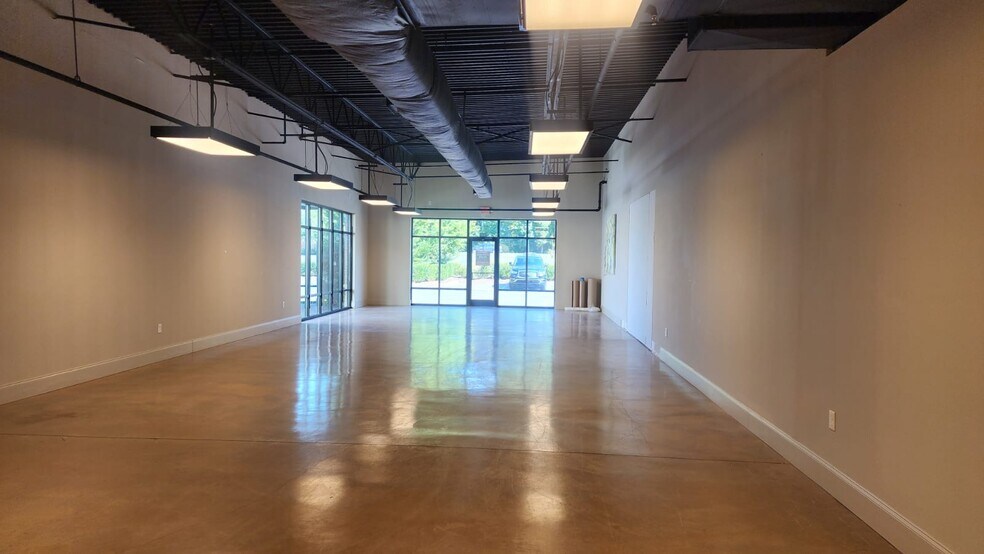 More Photos Of 920 Peachtree Pky, Cumming Storefront Retail Office For Lease