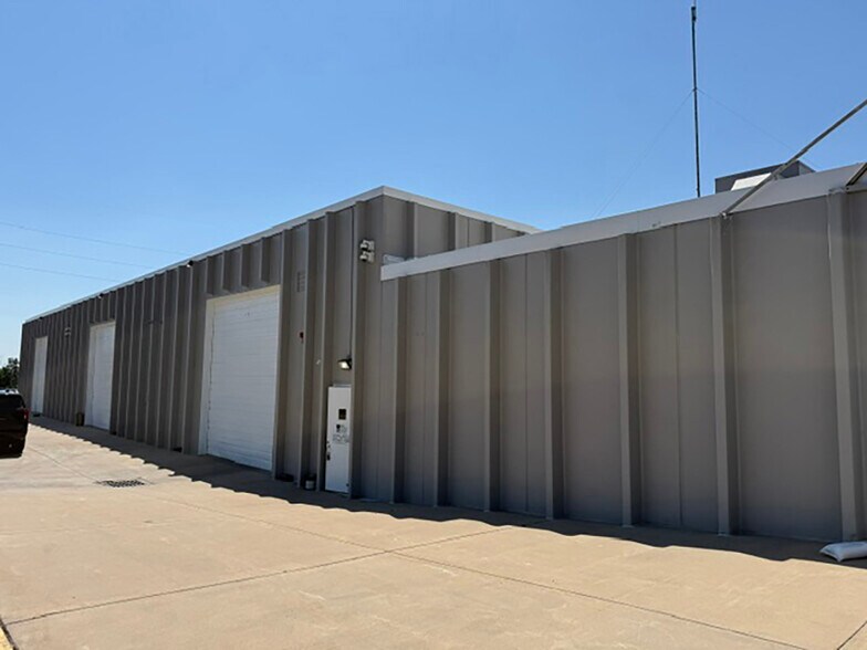 More Photos Of 810 22nd Ave, Greeley Warehouse For Lease