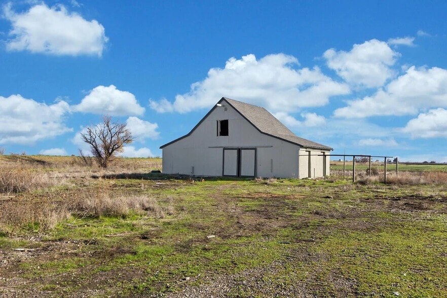 More Photos Of 44643 County Road 29, Davis Land For Sale