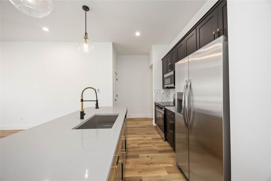More Photos Of 8009 Cora st, Houston Multifamily For Sale