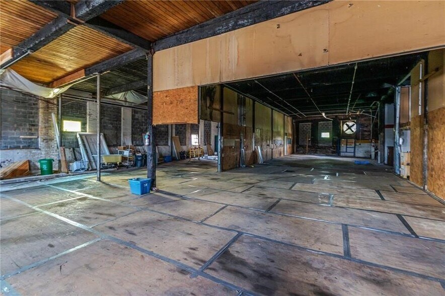 More Photos Of 365 W Whitehall St, Allentown Warehouse For Sale