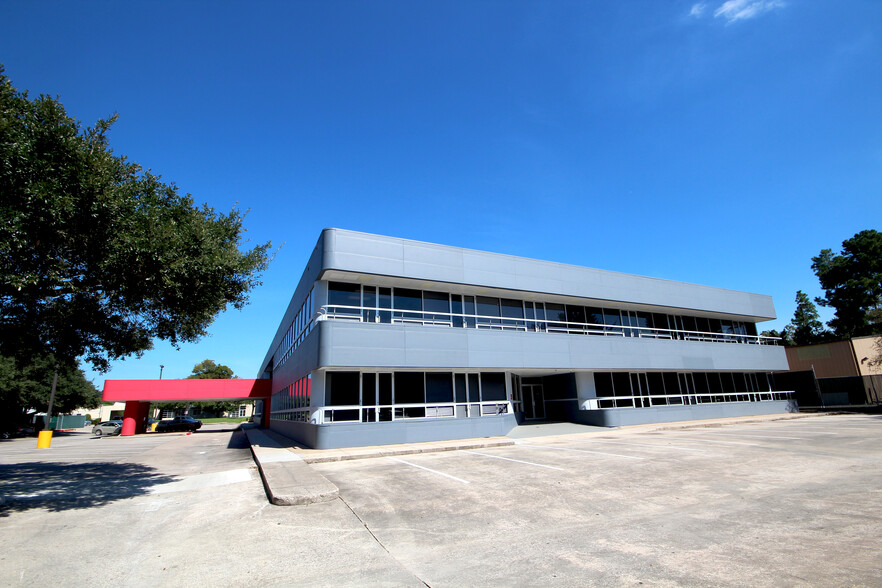 Primary Photo Of 16903 Red Oak Dr, Houston Medical For Lease