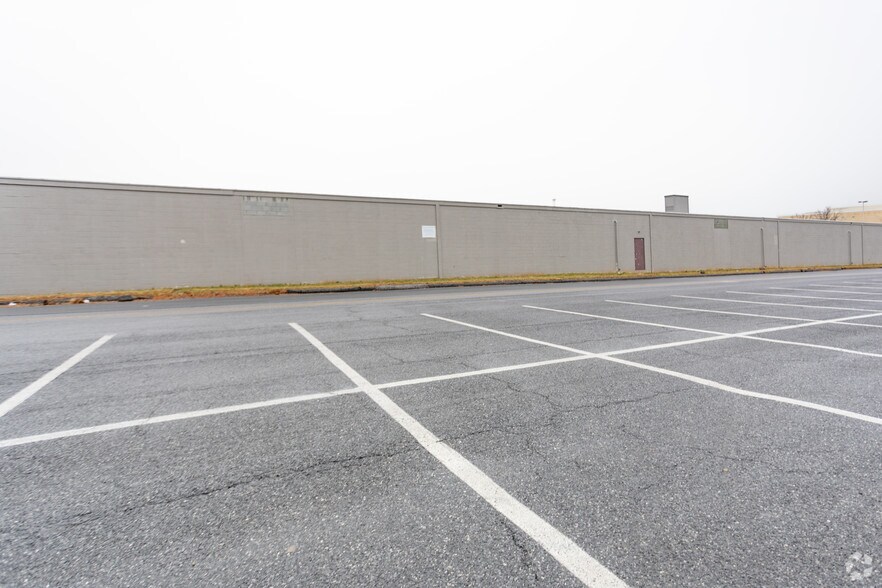 More Photos Of 4241 Brookhill Rd, Baltimore Warehouse For Lease