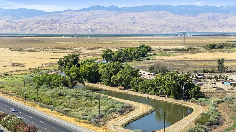 More Photos Of 8661 Herring Rd, Bakersfield Land For Sale