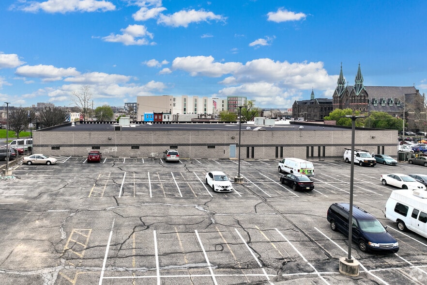 More Photos Of 219 E Lehigh Ave, Philadelphia Office For Sale