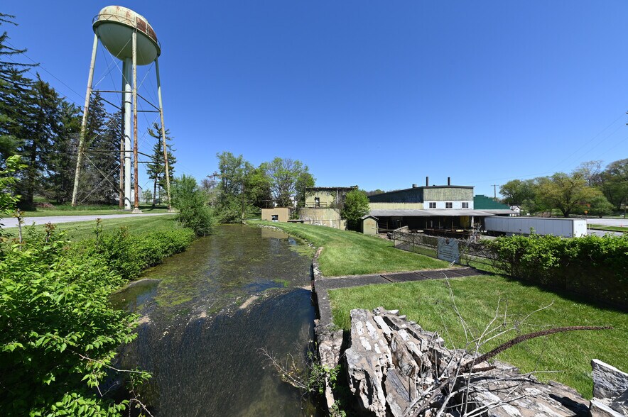 More Photos Of 164 Eyster Rd, Halltown Manufacturing For Sale