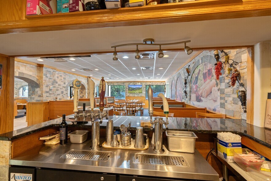 More Photos Of 232 W Moorestown Rd, Wind Gap Restaurant For Sale