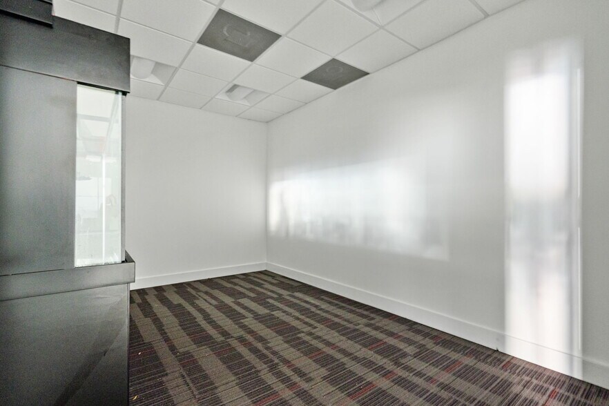 More Photos Of 127 N Magnolia Ave, Orlando Loft Creative Space For Sale