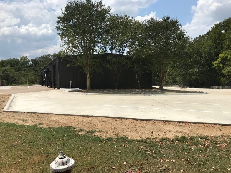 More Photos Of 2700 A Earl Rudder Fwy, College Station Warehouse For Lease