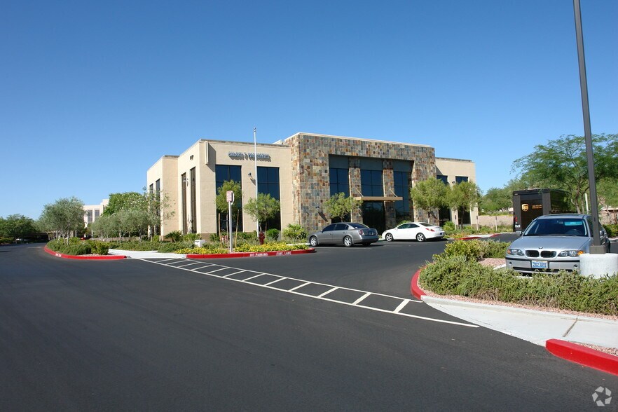 More Photos Of 1707 Village Center Cir, Las Vegas Office For Lease