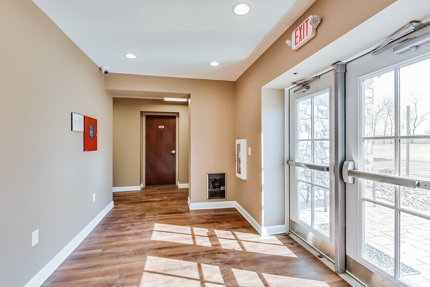 More Photos Of 5420 Olney Laytonsville Rd, Olney Auto Dealership For Lease