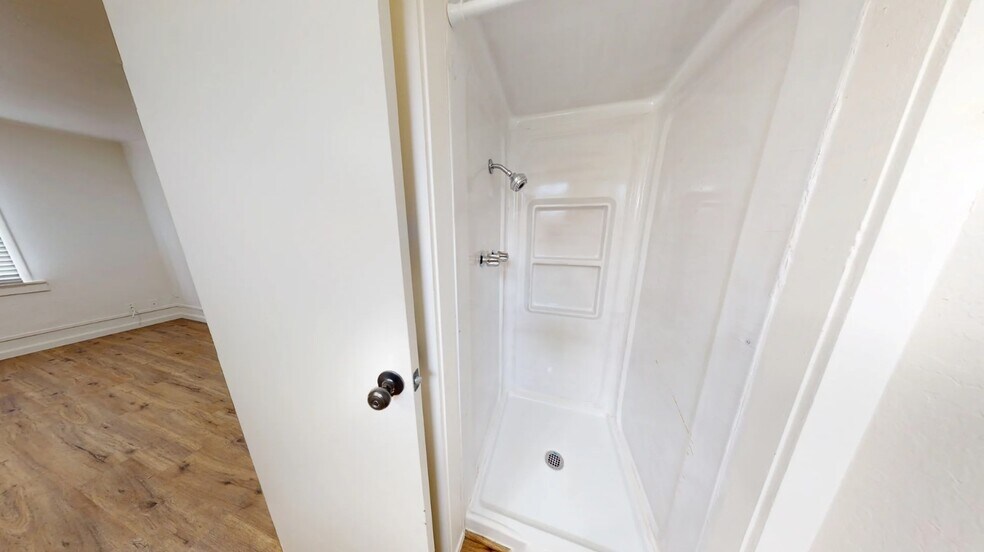 More Photos Of 2715 Twin View Blvd, Shasta Lake Multifamily For Sale