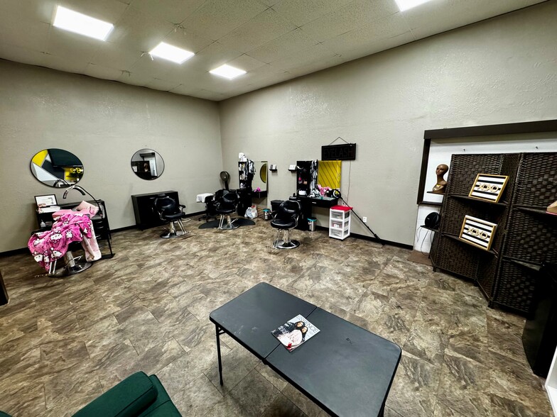 More Photos Of 12138-12202 Blue Ridge Ext, Grandview General Retail For Sale