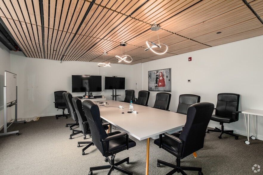 More Photos Of 145 Greenwood Ave, Wyncote Loft Creative Space For Lease