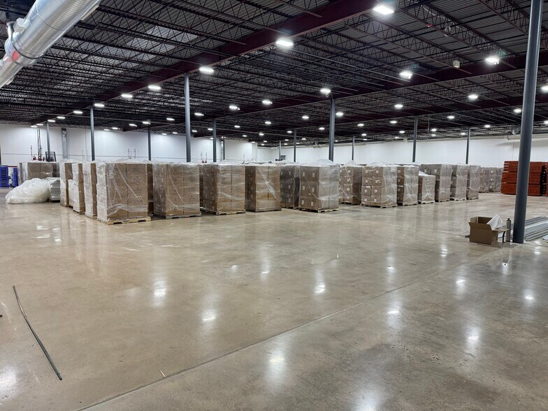 More Photos Of 3350 Progress Dr, Bensalem Warehouse For Lease