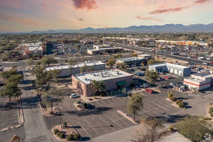 More Photos Of 8058 N Oracle Rd, Tucson Restaurant For Sale