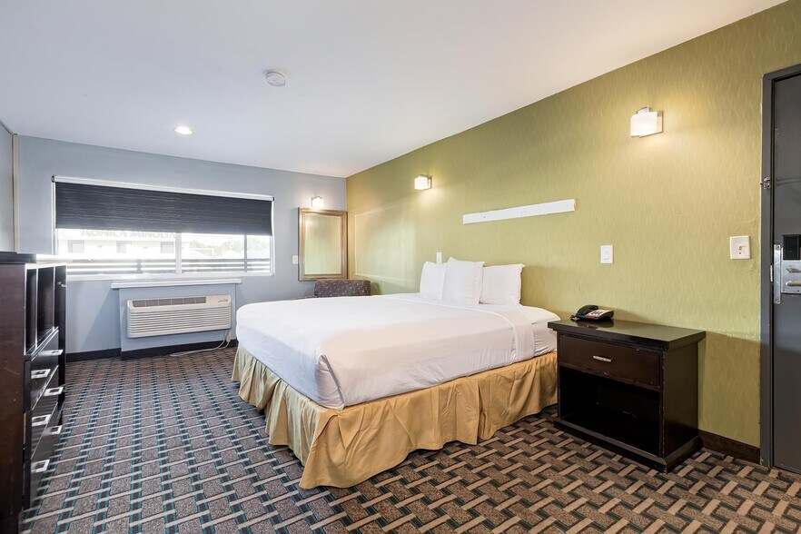 More Photos Of 1717 S Vermont Ave, Los Angeles Hotel For Sale