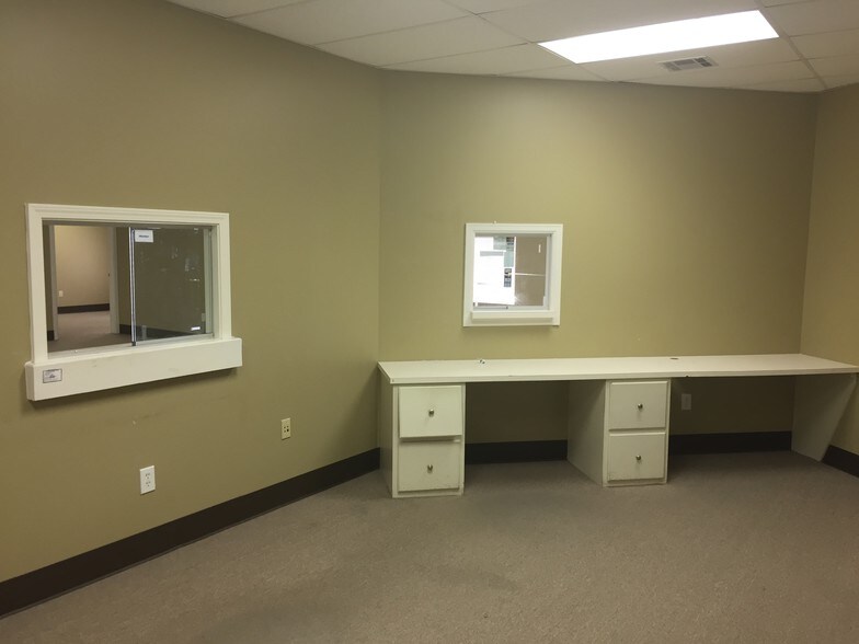 More Photos Of 4770 Woodmere Blvd, Montgomery Office For Lease