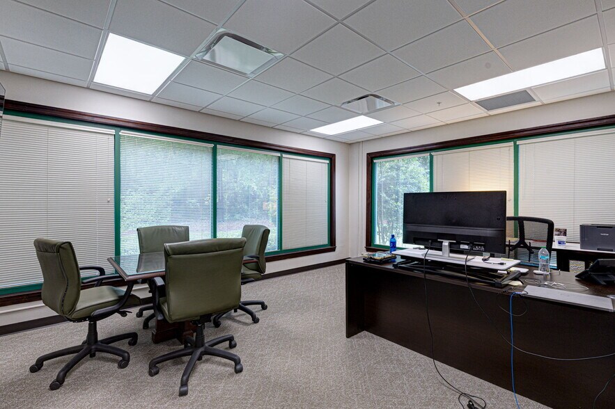 More Photos Of 1100 Brookstone Centre Pky, Columbus Office Residential For Sale