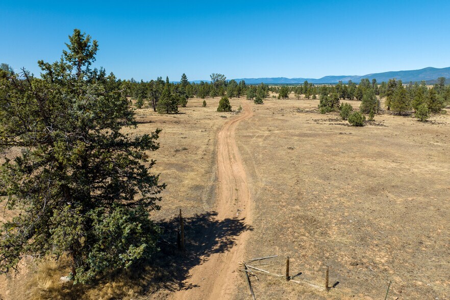 More Photos Of Old Highway Road, Mcarthur Land For Sale