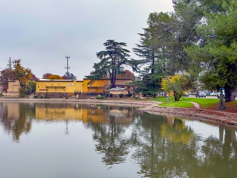 More Photos Of 900 B St, Marysville Freestanding For Lease