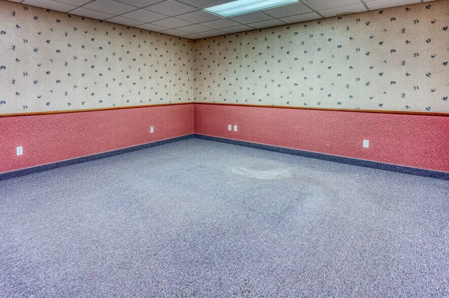 More Photos Of 100 W 4th St, Walsenburg Medical For Sale