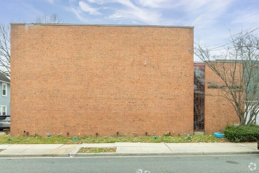 More Photos Of 87 7th St, Valley Stream Religious Facility For Lease