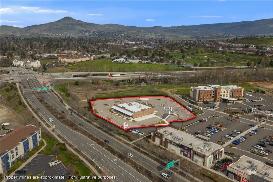 More Photos Of 1445 Center Dr, Medford Restaurant For Lease