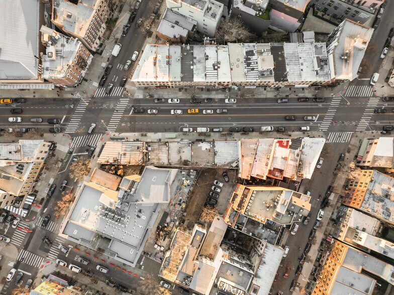 More Photos Of 671-689 Washington Ave, Brooklyn Storefront For Lease