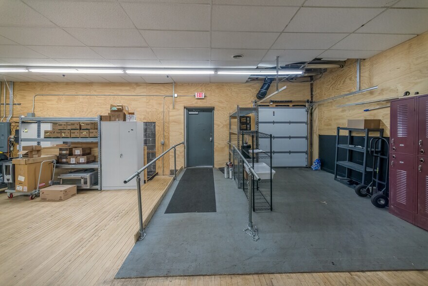 More Photos Of 105 S Main St, Ishpeming Restaurant For Sale