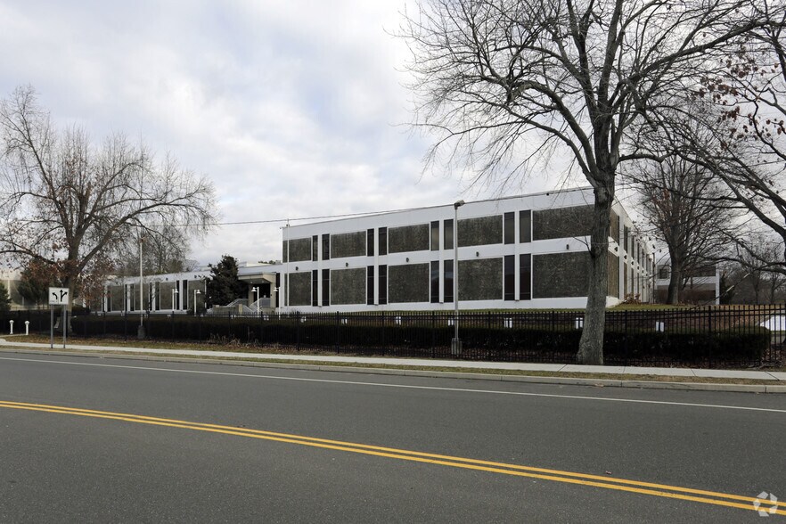 More Photos Of 55 Merritt Blvd, Trumbull Office For Lease