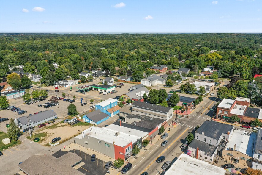 More Photos Of 122 W Superior St, Wayland Storefront For Sale