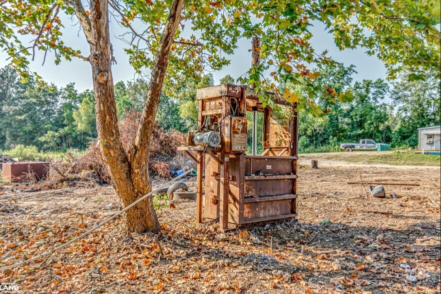 More Photos Of 3357 Ellisville Blvd, Laurel Land For Sale