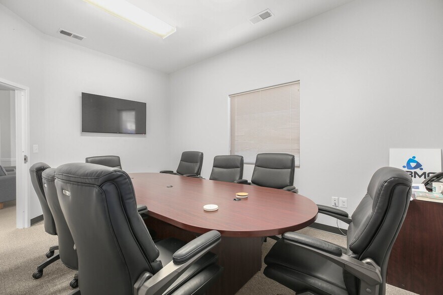 More Photos Of 4520 Plank Rd, Fredericksburg Medical For Lease