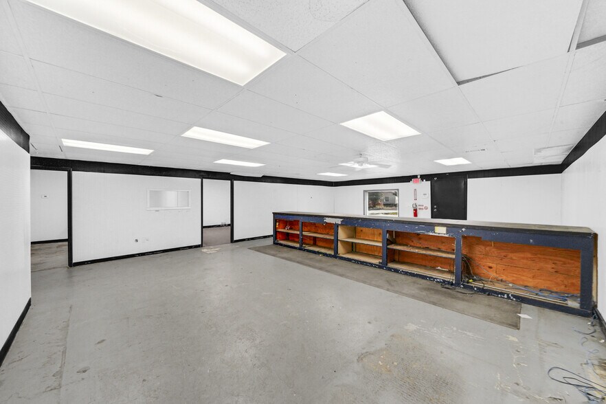 More Photos Of 406 Preston Ave, Pasadena Warehouse For Lease