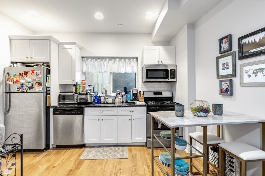 More Photos Of 2427 Frankford Ave, Philadelphia Storefront Retail Residential For Lease