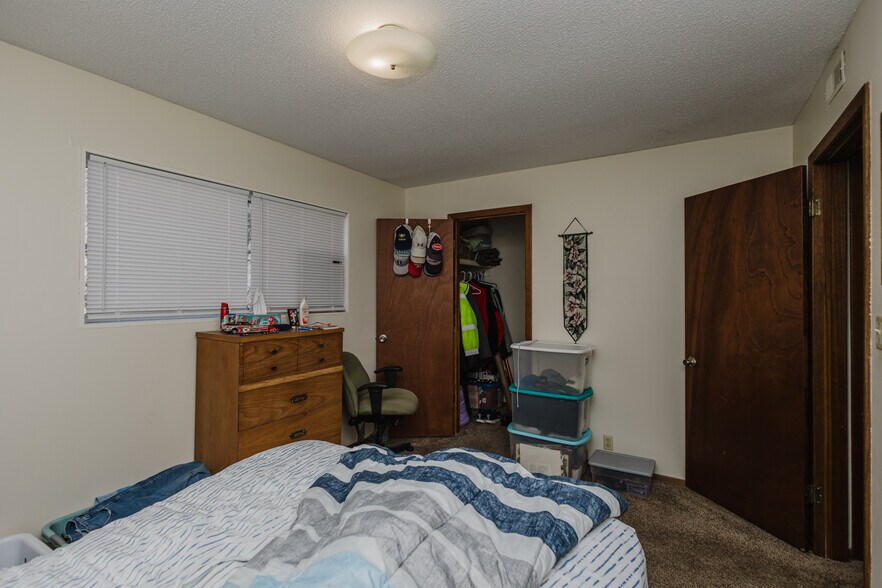 More Photos Of 3007 Sierra Pky, Hutchinson Apartments For Sale
