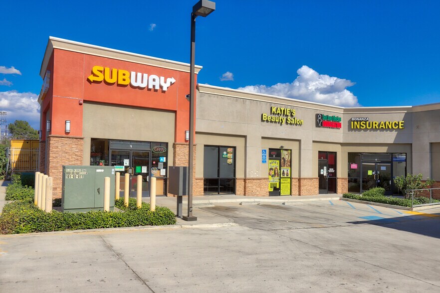 More Photos Of 10118 San Fernando Rd, Pacoima Unknown For Lease