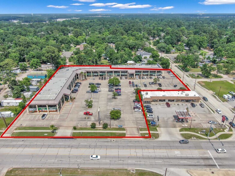 More Photos Of 1712 N Frazier St, Conroe General Retail For Sale