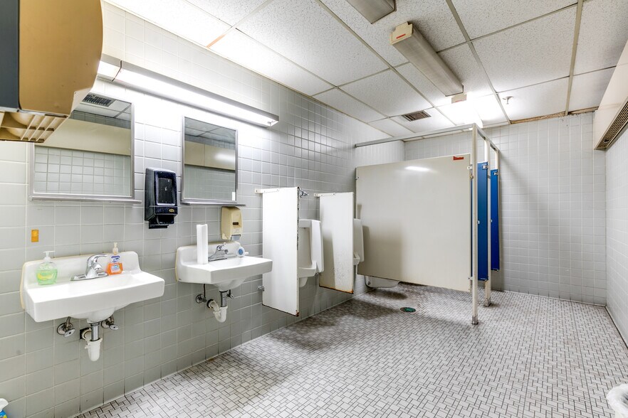 More Photos Of 3405 Commerce Rd, Richmond Warehouse For Sale