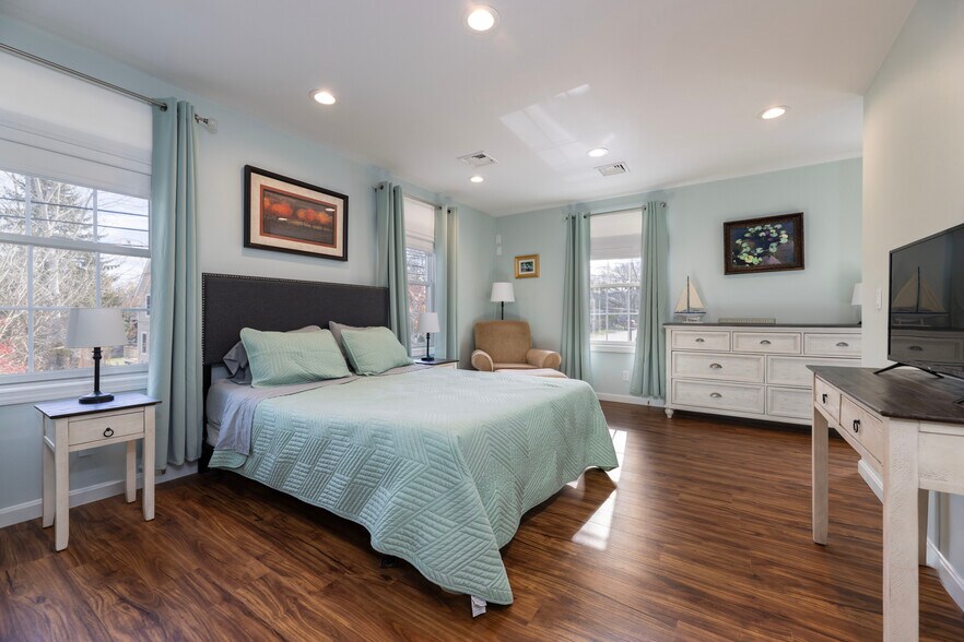 More Photos Of 14 Clinton Ave, Jamestown Apartments For Sale