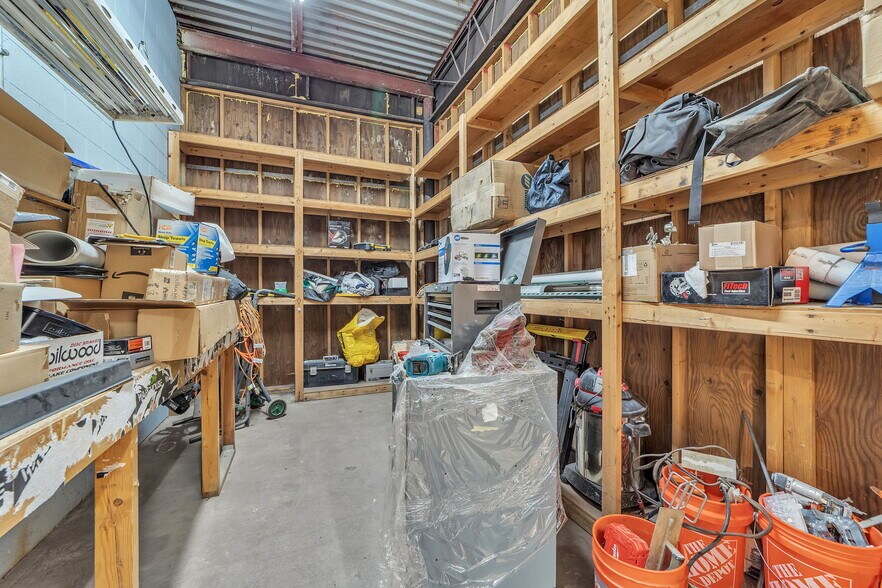 More Photos Of 2685 Durango Dr, Colorado Springs Warehouse For Lease