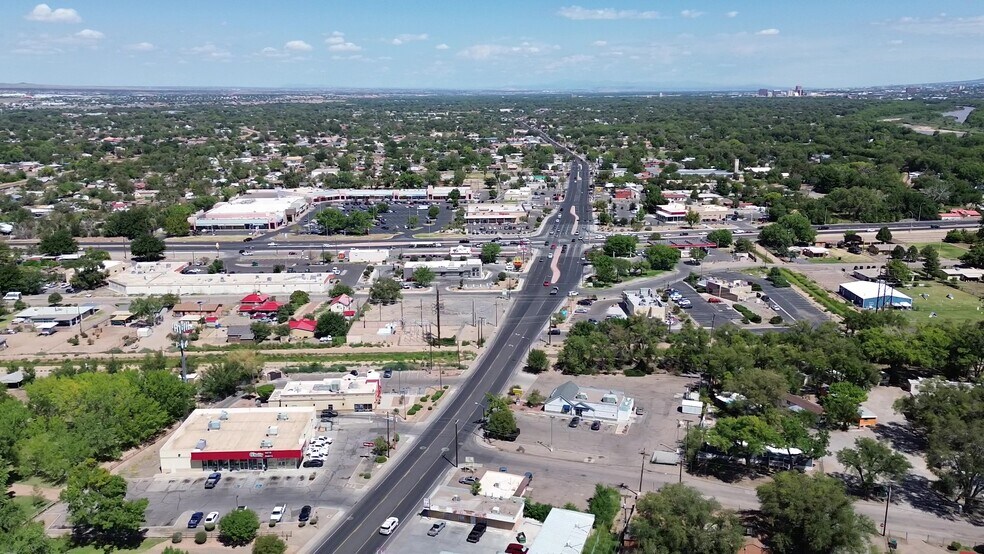 More Photos Of 3550 Isleta Blvd SE, Albuquerque Fast Food For Sale