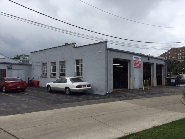 More Photos Of 7877 Lincoln Ave, Skokie Auto Repair For Sale