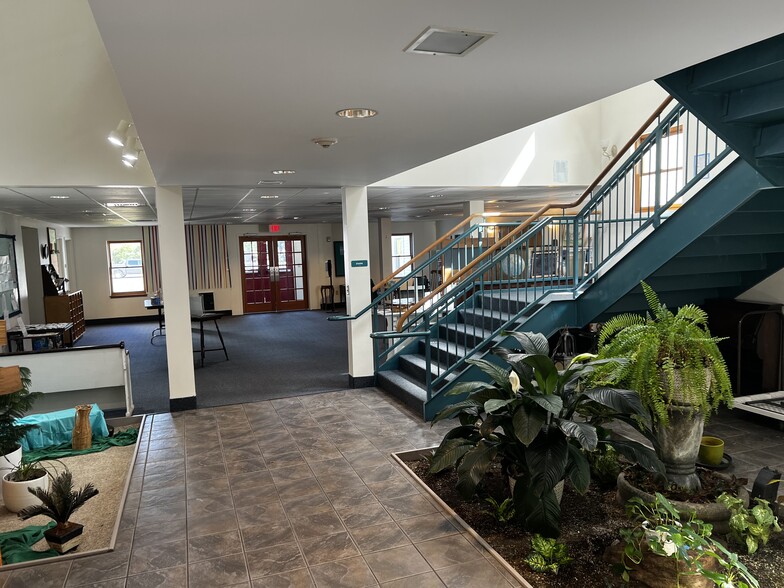 More Photos Of , Middlefield Specialty For Sale